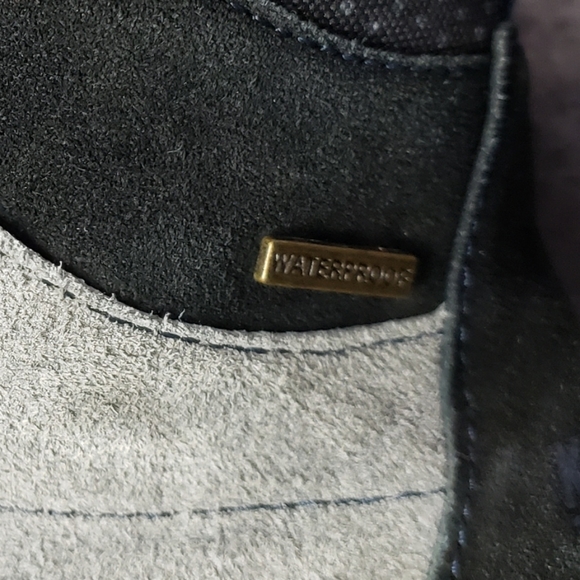 New Khombu kids snowtracker Sz. 2, deep tread great for snow fun, - Picture 6 of 7